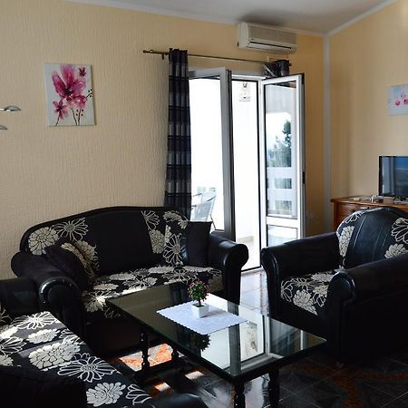 Apartment Sunny Bar Luaran gambar