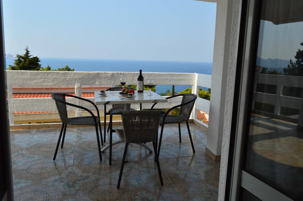 Apartment Sunny Bar Luaran gambar